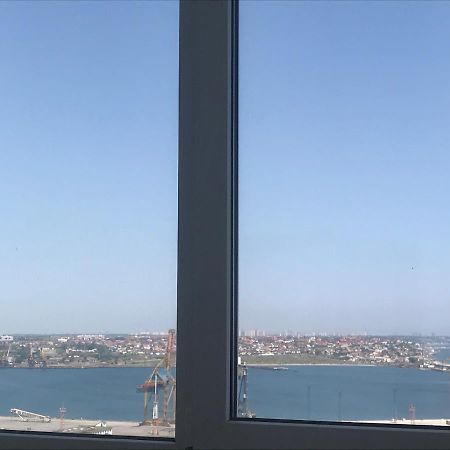 شقة Flat with the sea view تشورنومورسك المظهر الخارجي الصورة
