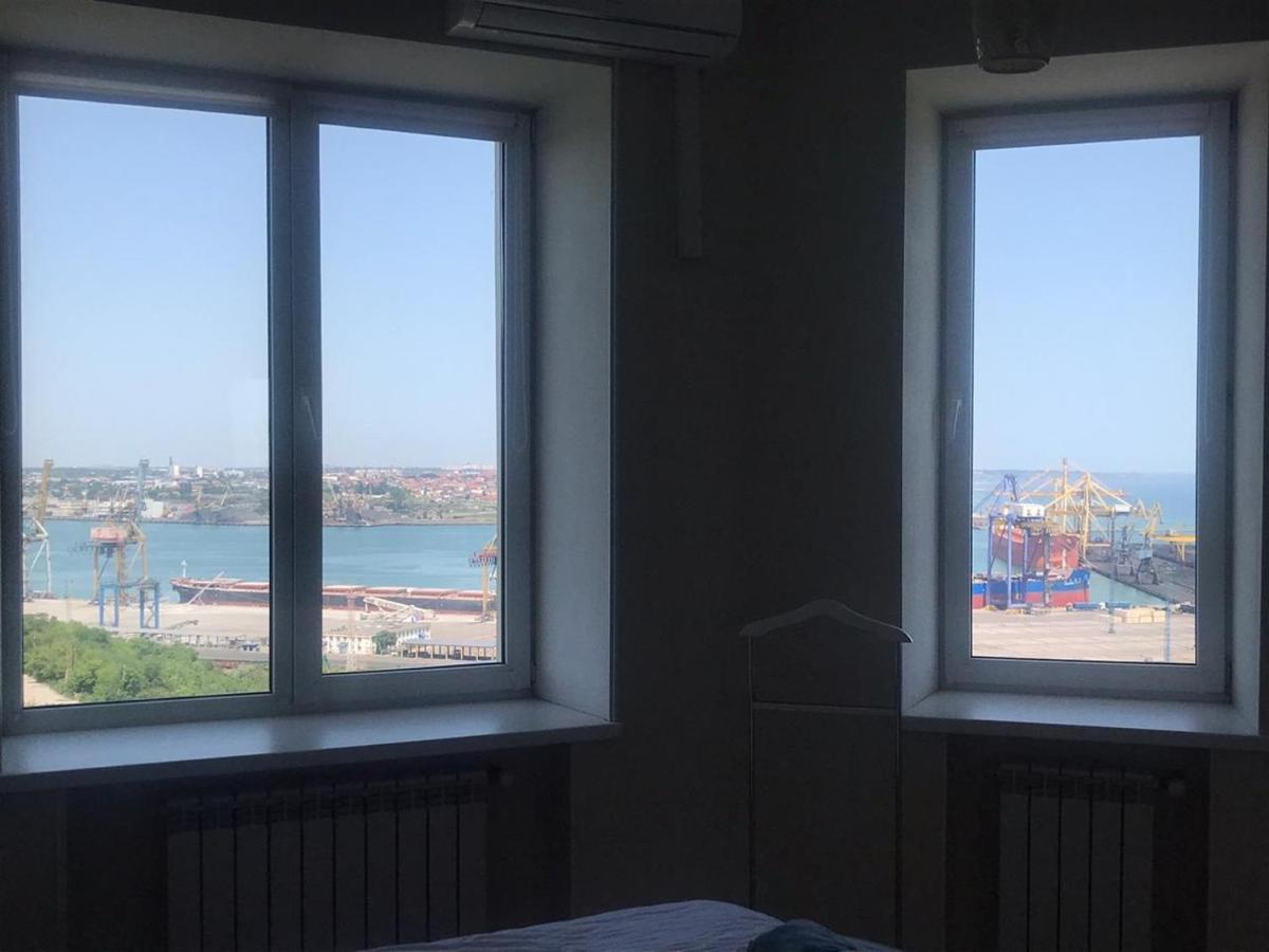 شقة Flat with the sea view تشورنومورسك المظهر الخارجي الصورة